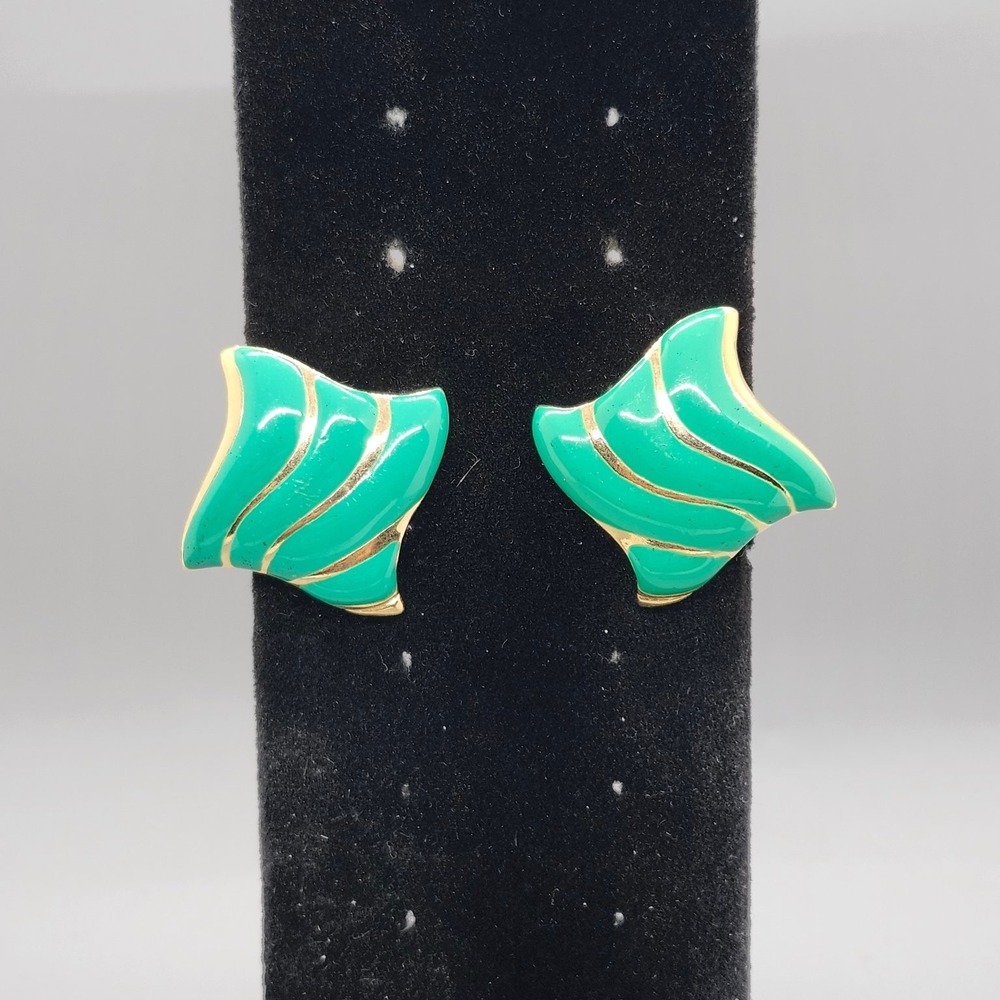 Vintage Abstract Wavy Teal Green Enamel Gold Tone 1" Clip On Earrings